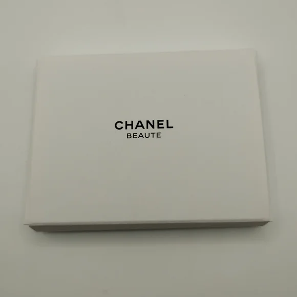 🆕Chanel Pastel Bottle Shape Hair Pins/Clips - Picture 2 of 3